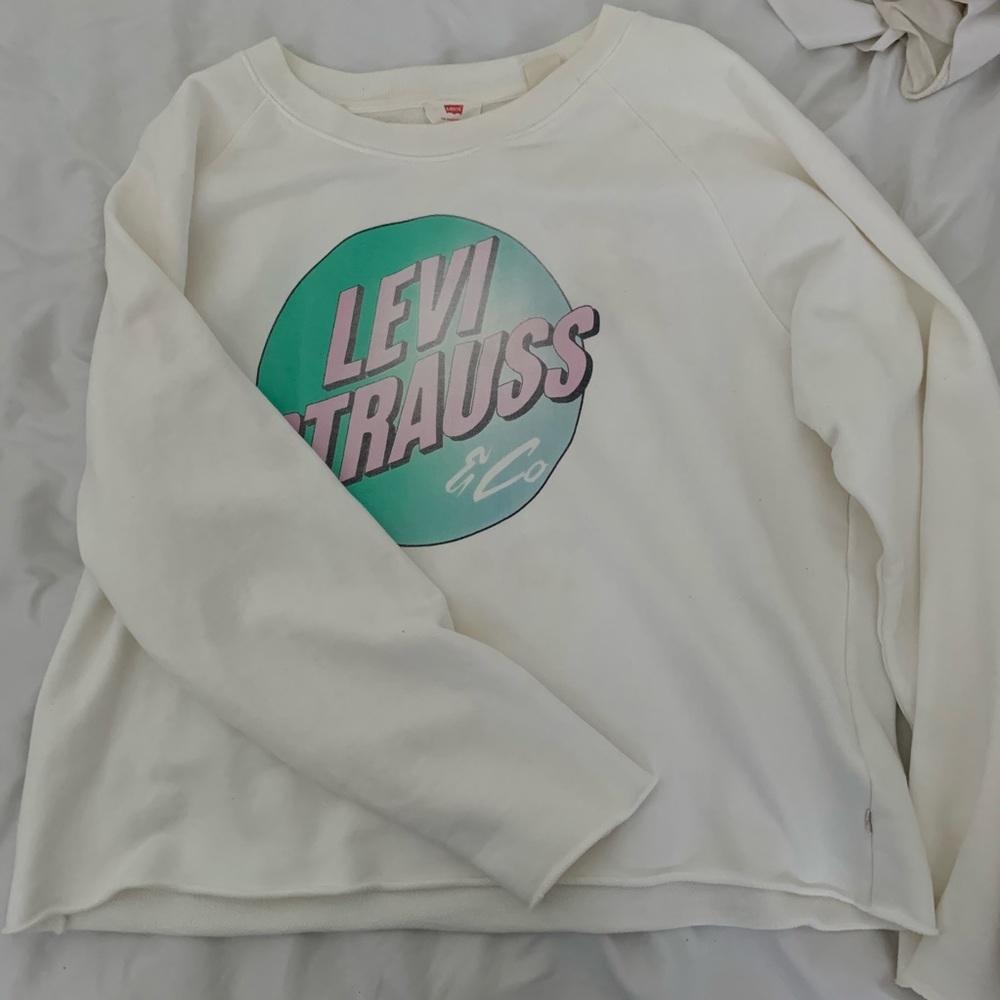 levi’s crewneck
